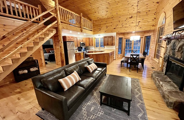 Secluded Tustin Cabin with Fire Pit and Hiking Trails