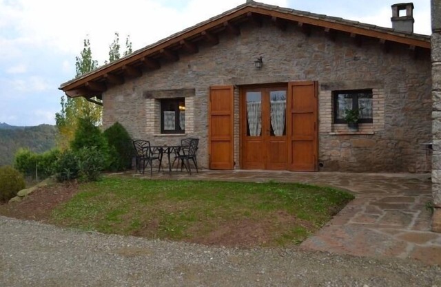 Self catering El Permanyer for 8 people