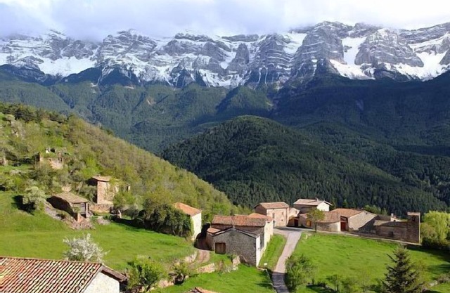 Self catering Cal Sansa for 8 people
