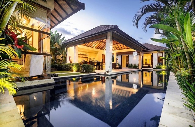 SEMINYAK, Great Value, 5 Bedroom villa