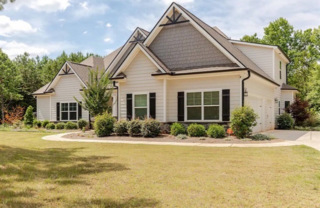 Senoia luxury Secluded Home w/Master on Main