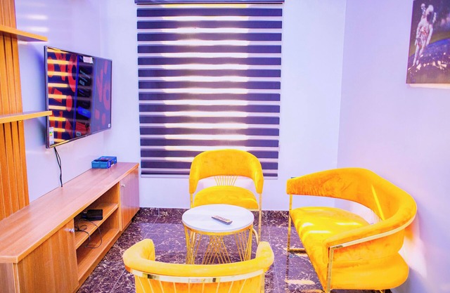 Serene Luxury Stay Near Nature - Your Lekki Getaway