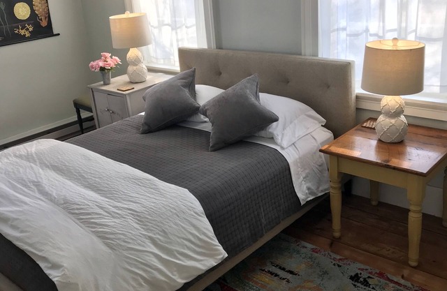 Serene Two Bedroom Suite To Rent In Historic Home