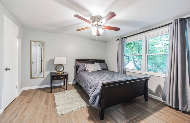 Serenity Awaits: 3-bedroom townhome in lovely Willingboro Township with AC, WiFi
