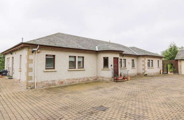 SEVENACRES, family friendly, country holiday cottage in Kelso