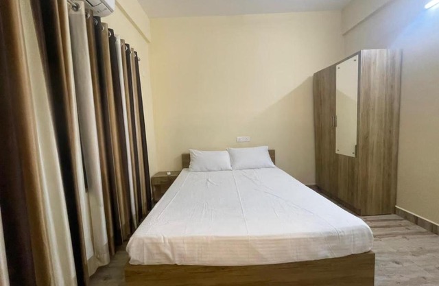 SHAJ SERVICE APARTMENT