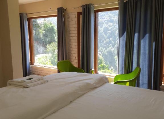 shri Chandra homestay kainchidham