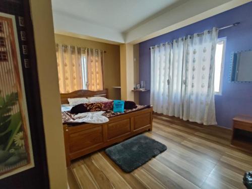 Shriniz Hotel