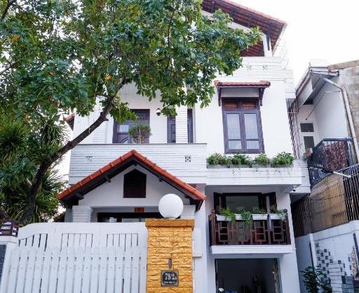 Sibling House