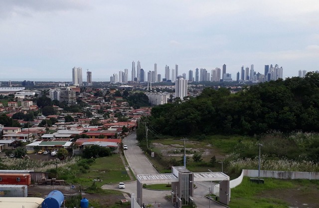 SILENT COUNTRYSIDE IN THE HEART OF PANAMA AREA