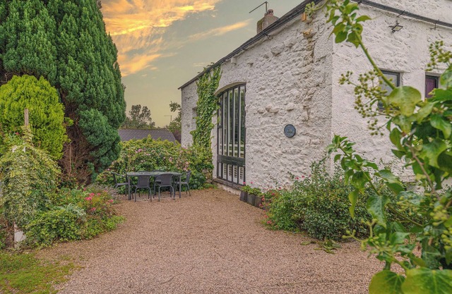 Silverdale Cottage Lake District/LancashirenTwo double, one twin