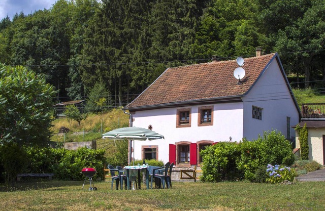 Single-family house in the mountains, temperate in summer, 15 ares of land
