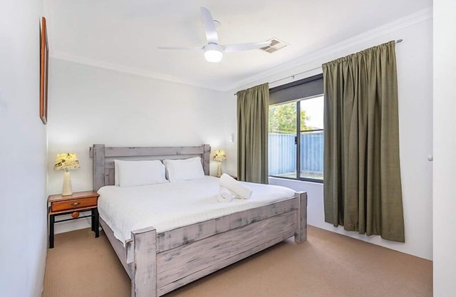Singleton Impressions - Executive Escapes