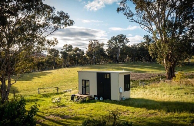 Sithuri Tiny House by Tiny Away