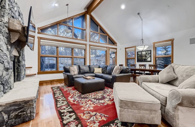Ski/Family/4BD/3.5BA Breckenridge