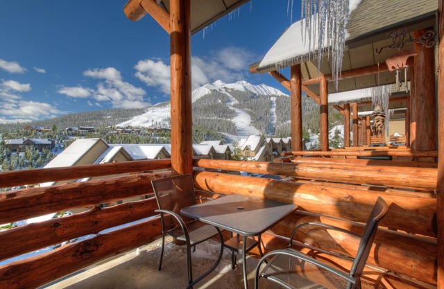 Ski-in/ski-out home in Moonlight Basin w/private hot tub - Saddle Ridge - Gambler Chalet