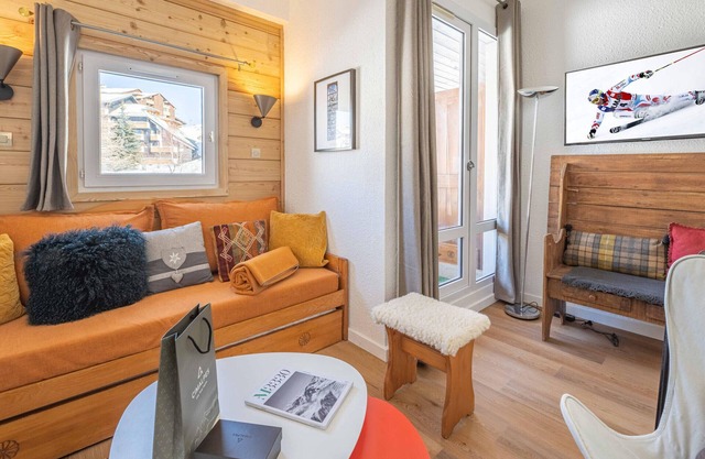 Ski-in/Ski-out Studio with Balcony and Mezzanine, Near Lift