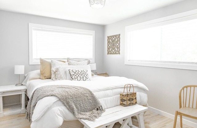 Skiing! Designed for Comfort, 1 Cal King, 3 queens, Mountain Views Hiking,