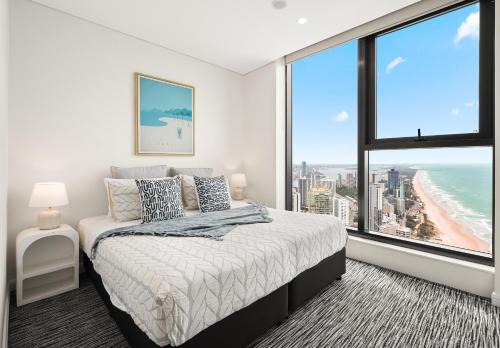 Skyhigh Suite with Ocean Views - Pet Friendly