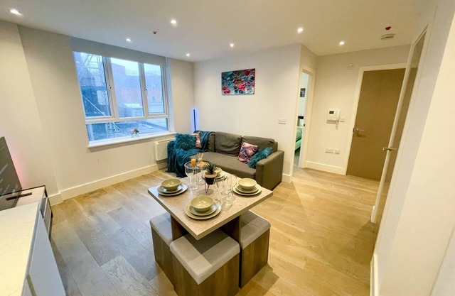 Sleek & Comfortable Chelmsford Apartment