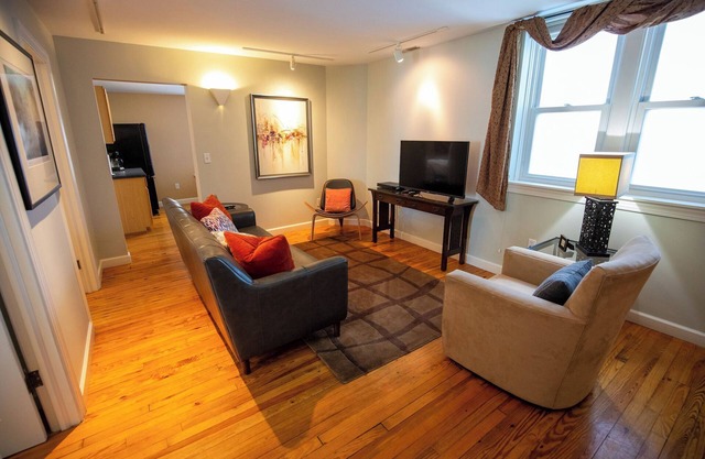 Sleeps 3 Downtown