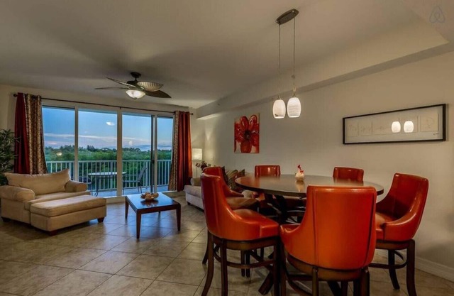 Sleeps 7- Beach Resort Community- Access to all amenities