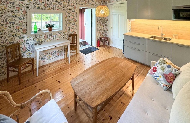 Small house with a beautiful location directly on the Väddö canal.