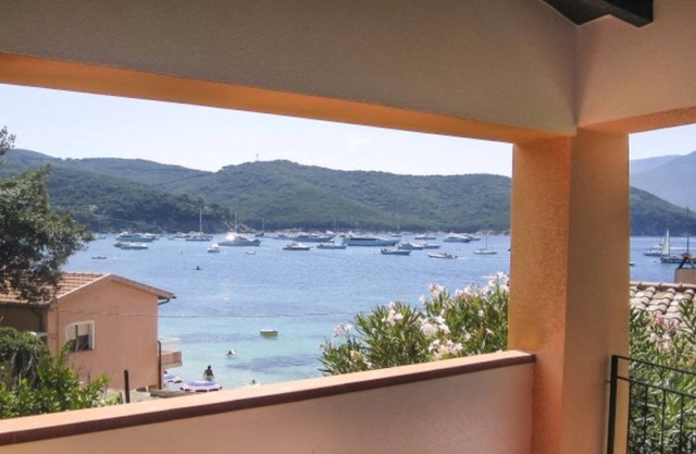 Small Villa on the sea with garden for the perfect holiday