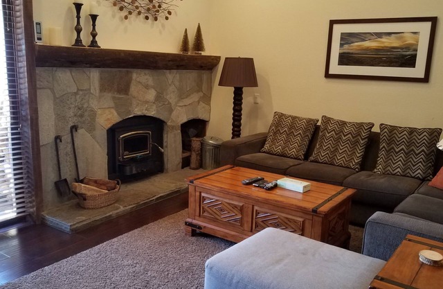 Snowcreek Resort Vacation Rental #92