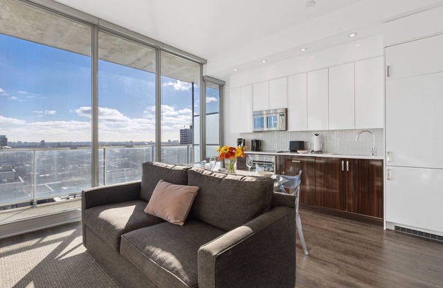 SOHO Residences Lisgar