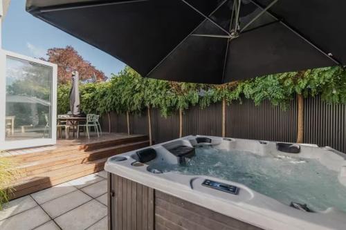 Somerfield Statement - Bold 4BR House on Barrington