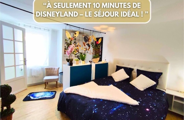 Space House & Surprise - Disneyland & Paris