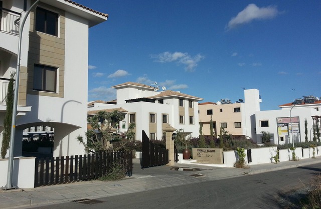 Spacious 2 Bed Penthouse Apartment in rural area close to sea