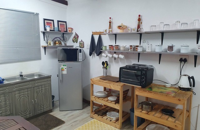 Spacious 2-bedroom apartment in Riviersonderend