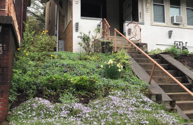 Spacious, 2 story apt with amenities! US OPEN