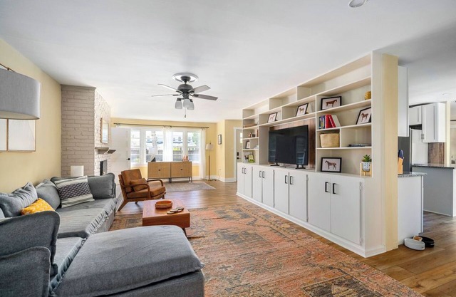 Spacious 3-bed/3-bath home close to Bruce's Field!