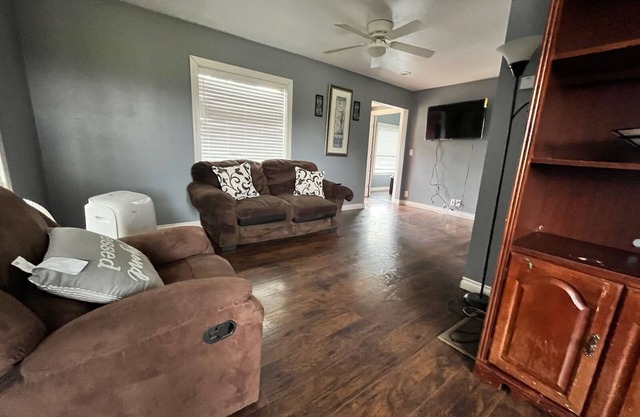 Spacious 3 bedroom Entire home-Near hwy 22 in Stayton Oregon