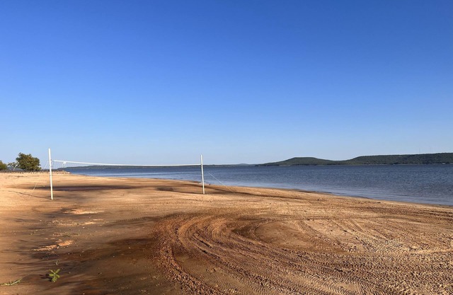 Spacious 3 bedroom lake view home just minutes from the beach!