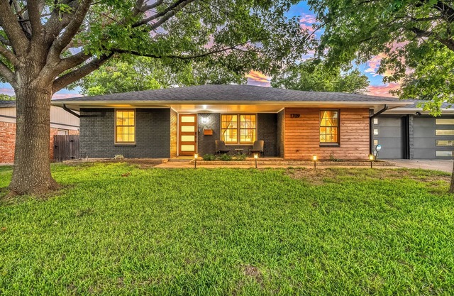 Spacious 4-Bedroom Austin Home with Patio, BBQ, & Great Location Near Mueller and North Loop