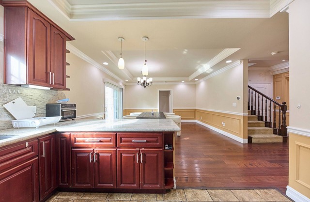 Spacious 5-bedroom house near Los Angeles