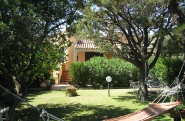Spacious and comfortable villa very close to the sea