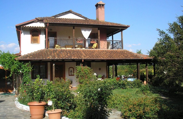 Spacious country house with pool near Loutraki, Pella