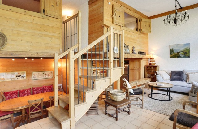 Spacious Duplex for 10 in Méribel Centre, Near Slopes & Shops