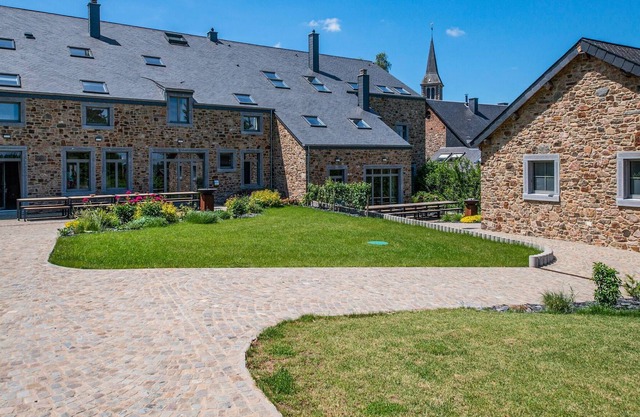 Spacious holiday home in Bourseigne-Neuve with barbeque