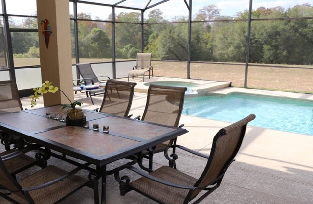 *Spacious Home Away From Home Sunny Private Pool And Views Of Conservation Area*