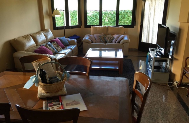 Spacious house (full rental), large terrace with views of the mountains, swimming pool