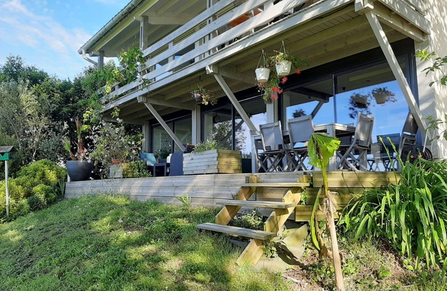 Spacious House with Garden, Pool, and Panoramic View near Bayonne Beaches