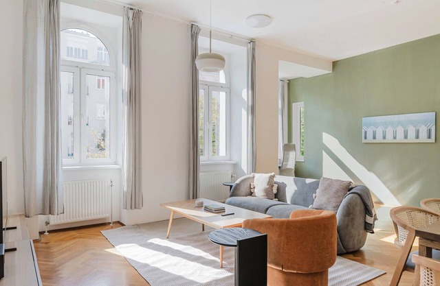 Spacious Leopoldstadt 3BR, Furnished + Balcony, by Blueground