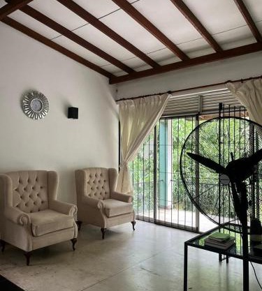 Spacious rooms, Serene location with easy access to Kandy city
