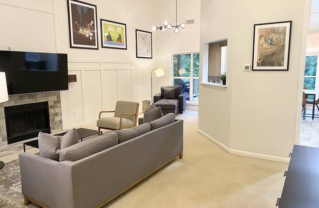 Spacious, Stylish, Home Away, Near Trilith Studios